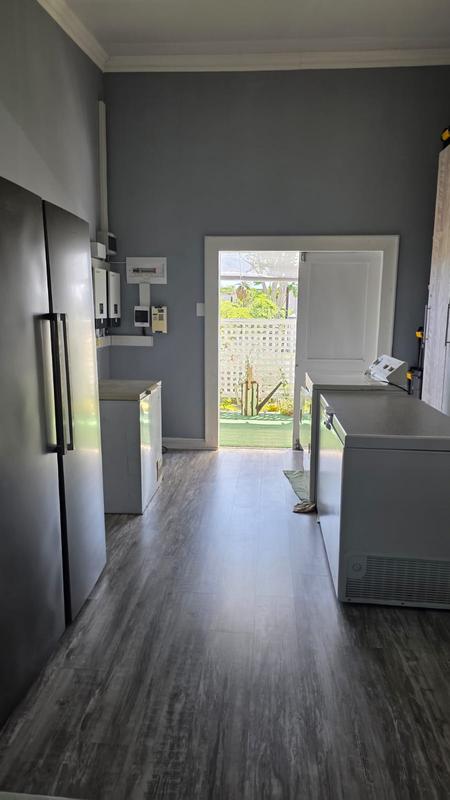 7 Bedroom Property for Sale in Albertinia Western Cape